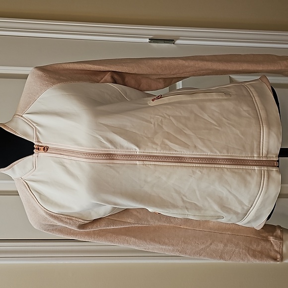 lululemon athletica Jackets & Blazers - 274. Lululemon Var-City Bomber